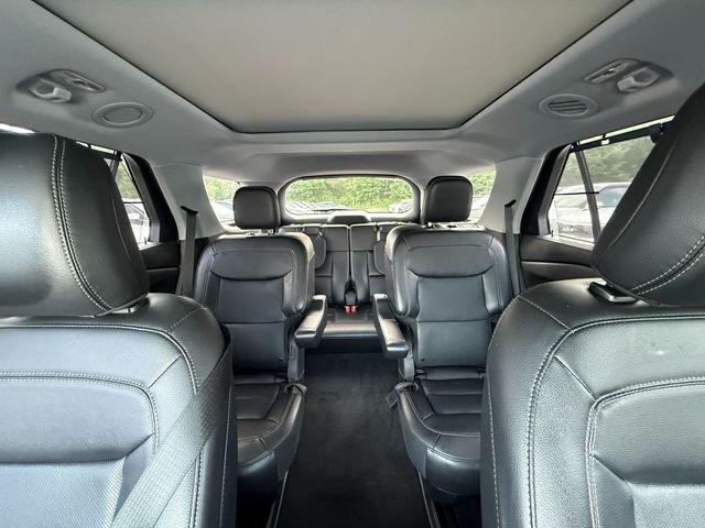 2023 Ford Explorer Limited 4WD w/ Technology Pkg & Twin Panel Moonroof - 23056980 - 18