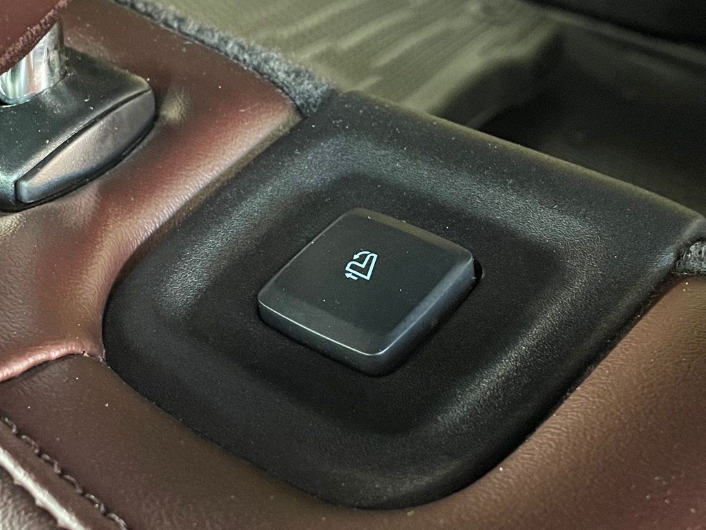 2023 Ford Explorer Platinum 4WD - 23064278 - 22