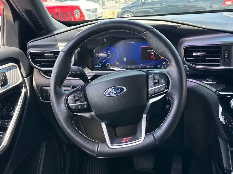 2023 Ford Explorer ST 4WD - 23031789 - 17