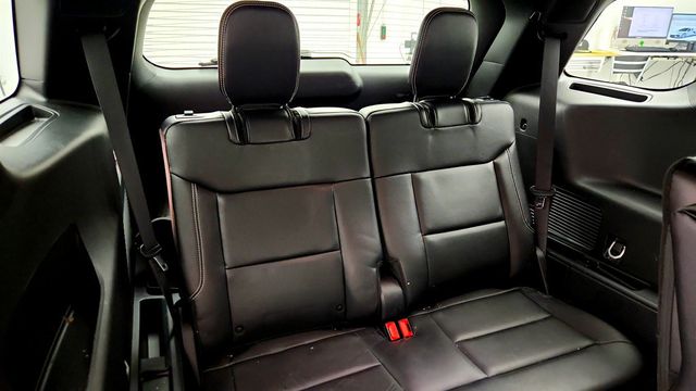 2023 Ford Explorer ST 4WD w/ Equip. 401A & Twin Panel Moonroof & Tech.  Package - 23006411 - 22