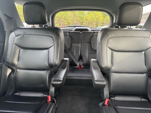 2023 Ford Explorer XLT - 22981664 - 23