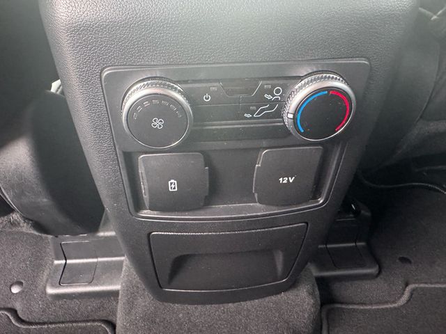 2023 Ford Explorer XLT - 22981664 - 25