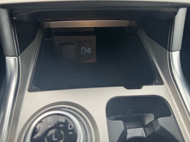 2023 Ford Explorer XLT - 22981681 - 25