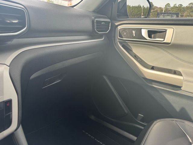 2023 Ford Explorer XLT - 22981681 - 27