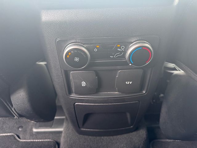 2023 Ford Explorer XLT - 22981681 - 30