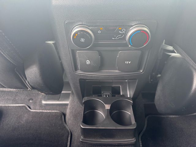 2023 Ford Explorer XLT - 22981681 - 31