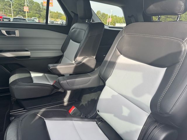 2023 Ford Explorer XLT - 22981681 - 32