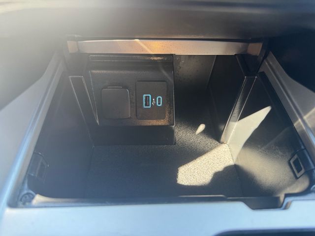 2023 Ford Explorer XLT - 22981694 - 25