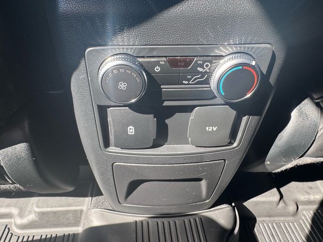 2023 Ford Explorer XLT - 22981694 - 30