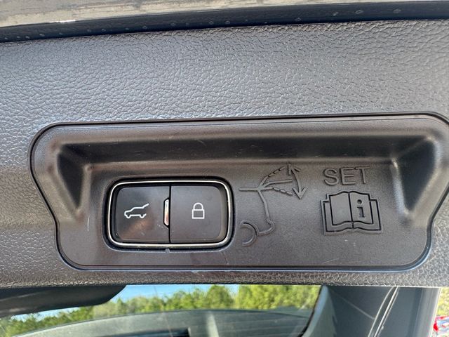 2023 Ford Explorer XLT - 22981694 - 37