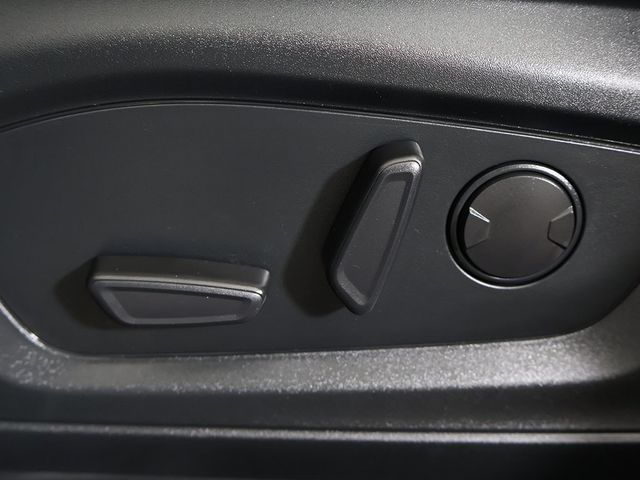 2023 Ford Explorer XLT 4WD - 22954807 - 28