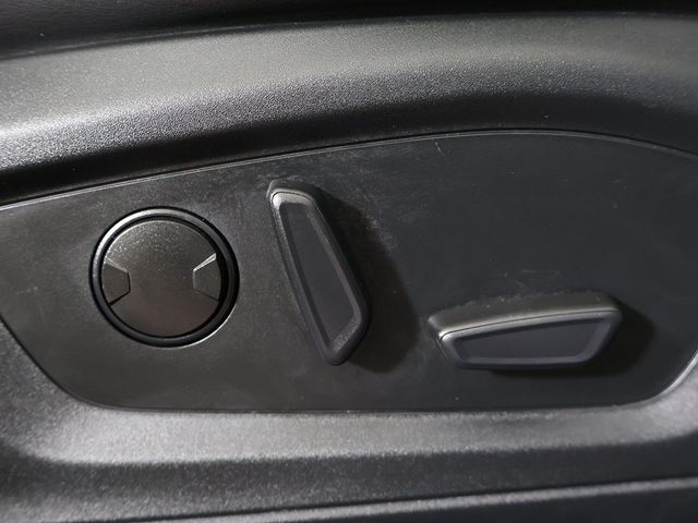 2023 Ford Explorer XLT 4WD - 22954807 - 29