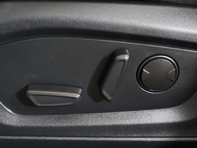 2023 Ford Explorer XLT 4WD - 23086690 - 31