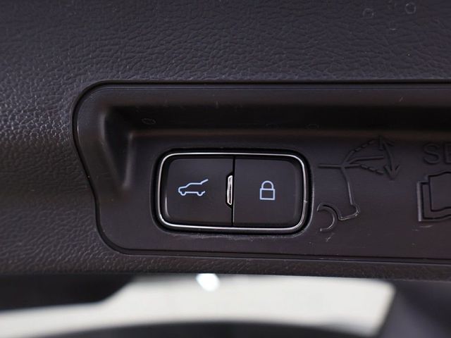 2023 Ford Explorer XLT 4WD - 23027557 - 18