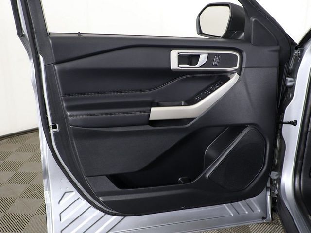 2023 Ford Explorer XLT 4WD - 23027557 - 21