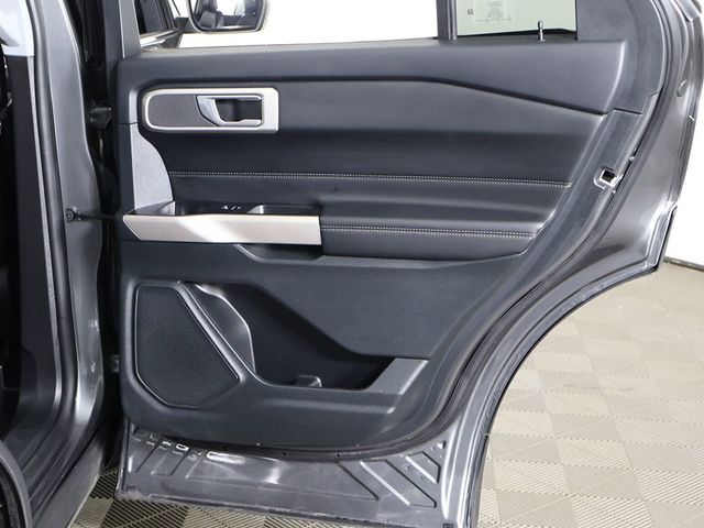 2023 Ford Explorer XLT 4WD - 23043202 - 24
