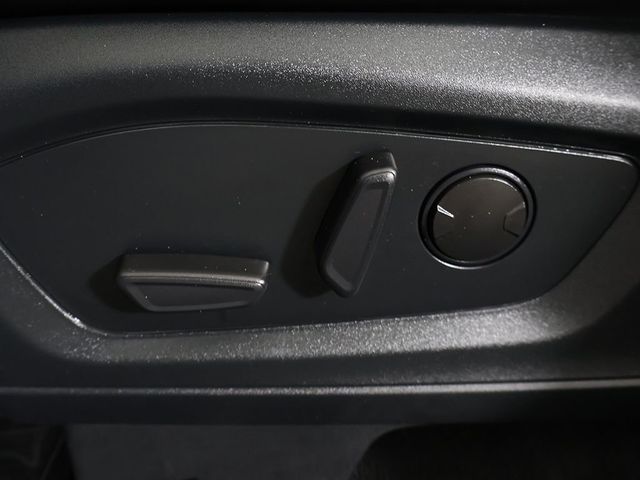 2023 Ford Explorer XLT 4WD - 23043203 - 33