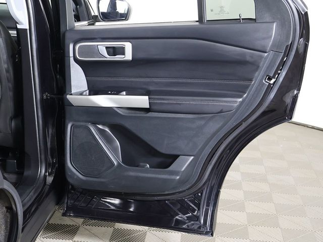 2023 Ford Explorer XLT 4WD - 23043204 - 23