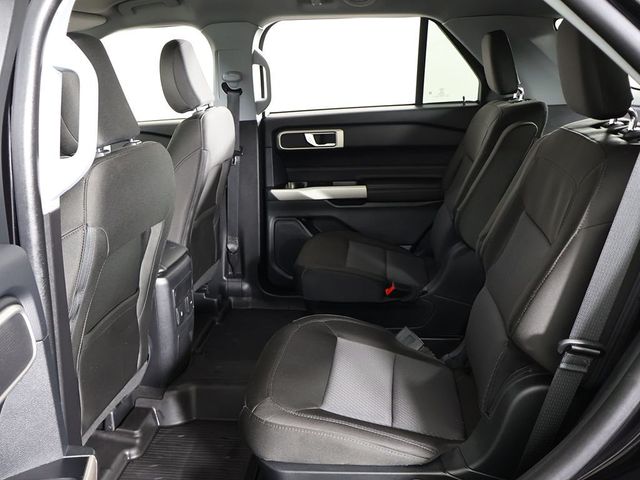 2023 Ford Explorer XLT 4WD - 23043205 - 32