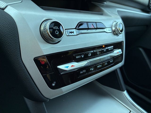 2023 Ford Explorer XLT 4WD - 23000749 - 30