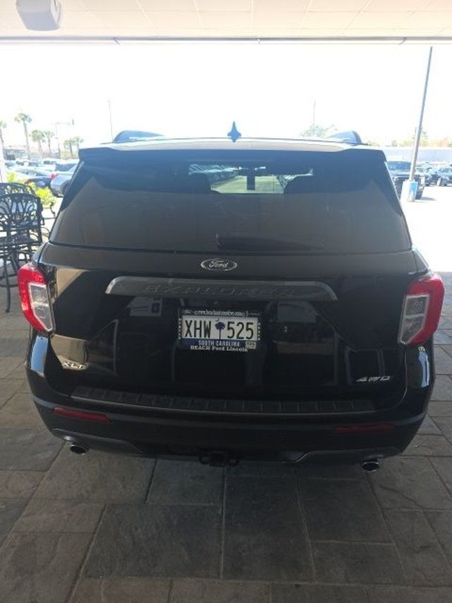2023 Ford Explorer XLT 4WD - 23000749 - 3