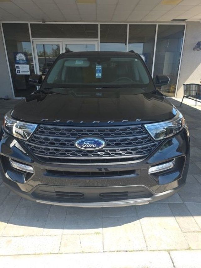 2023 Ford Explorer XLT 4WD - 23000749 - 7