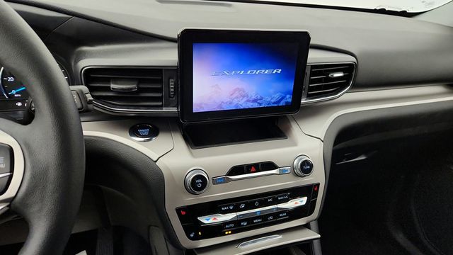 2023 Ford Explorer XLT 4WD with Equipment Group 202A - 22946022 - 15