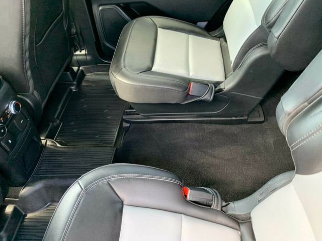 2023 Ford Explorer XLT Fully Loaded RWD - 22922386 - 27