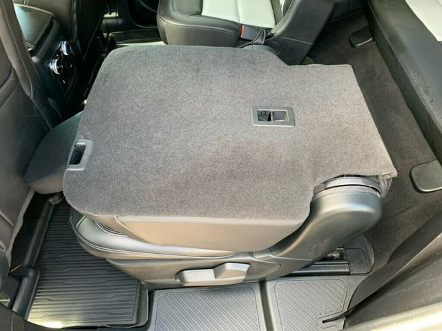 2023 Ford Explorer XLT Fully Loaded RWD - 22922386 - 32