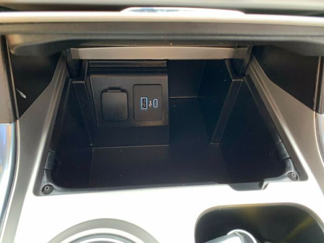 2023 Ford Explorer XLT Fully Loaded RWD - 22922386 - 41