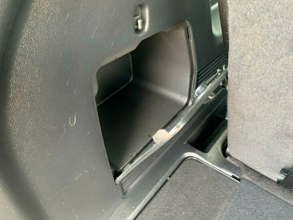 2023 Ford Explorer XLT Fully Loaded RWD - 22922386 - 50