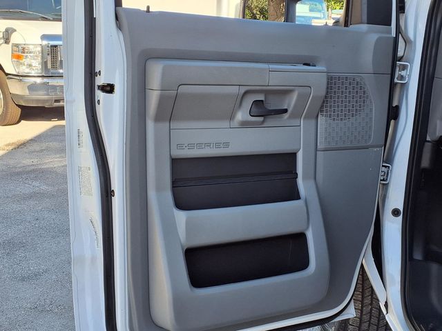 2023 Ford E-Series Cutaway 14' Box Van w/Liftgate - 23090049 - 13