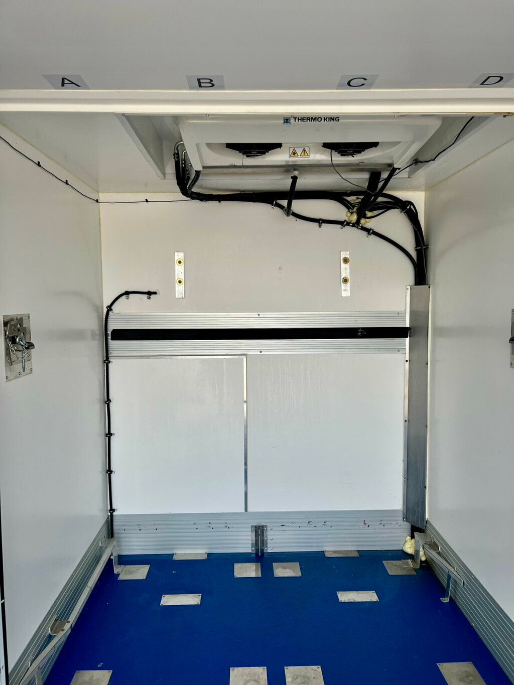 2023 Ford E-Series Cutaway E350 SUPER DUTY **REFRIGERATED** - 23027846 - 10