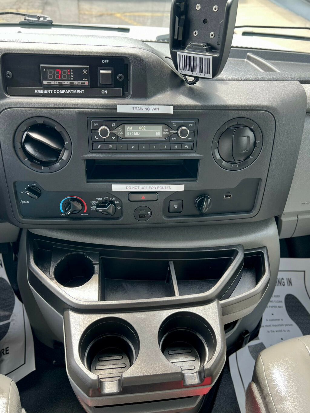 2023 Ford E-Series Cutaway E350 SUPER DUTY **REFRIGERATED** - 23027846 - 31