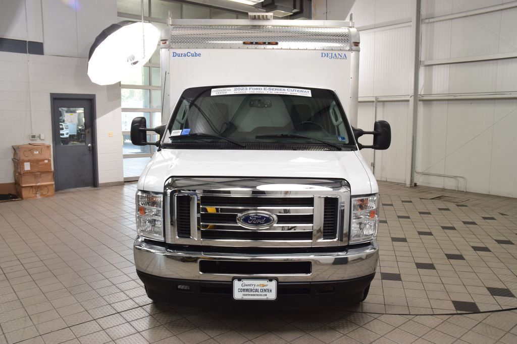 2023 Ford E-Series Cutaway E450 CUTAWAY * 7.3 V8 * DEJANA DURACUBE * 1 OWNER - 23042609 - 1