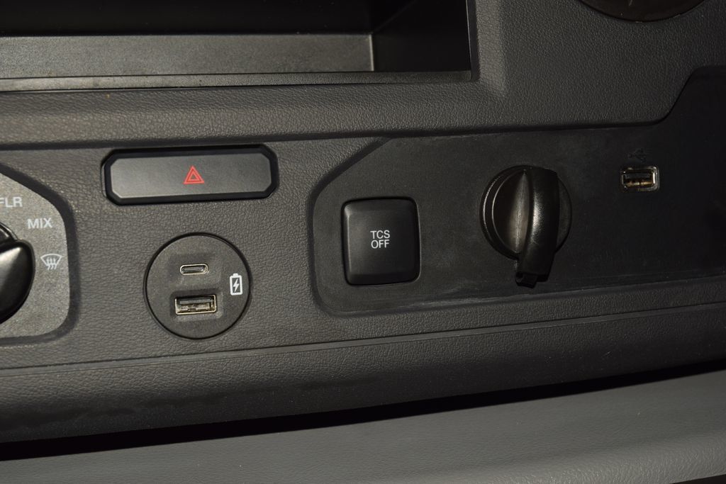 2023 Ford E-Series Cutaway E450 CUTAWAY * 7.3 V8 * DEJANA DURACUBE * 1 OWNER - 23042609 - 20