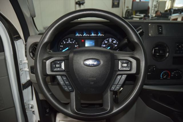 2023 Ford E-Series Cutaway E450 CUTAWAY * 7.3 V8 * DEJANA DURACUBE * 1 OWNER - 23042609 - 22