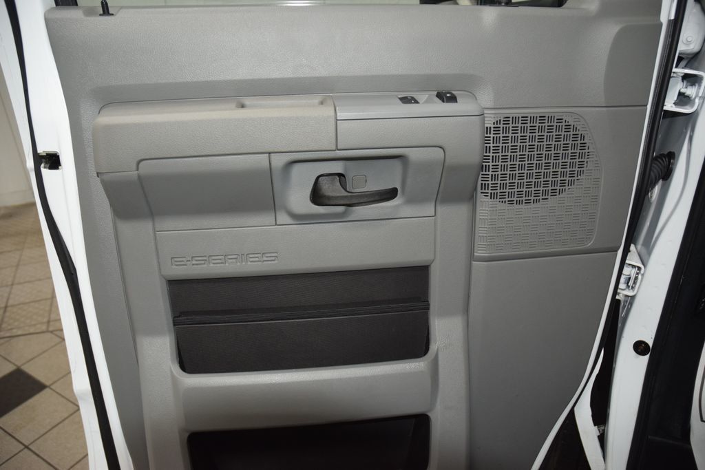 2023 Ford E-Series Cutaway E450 CUTAWAY * 7.3 V8 * DEJANA DURACUBE * 1 OWNER - 23042609 - 30