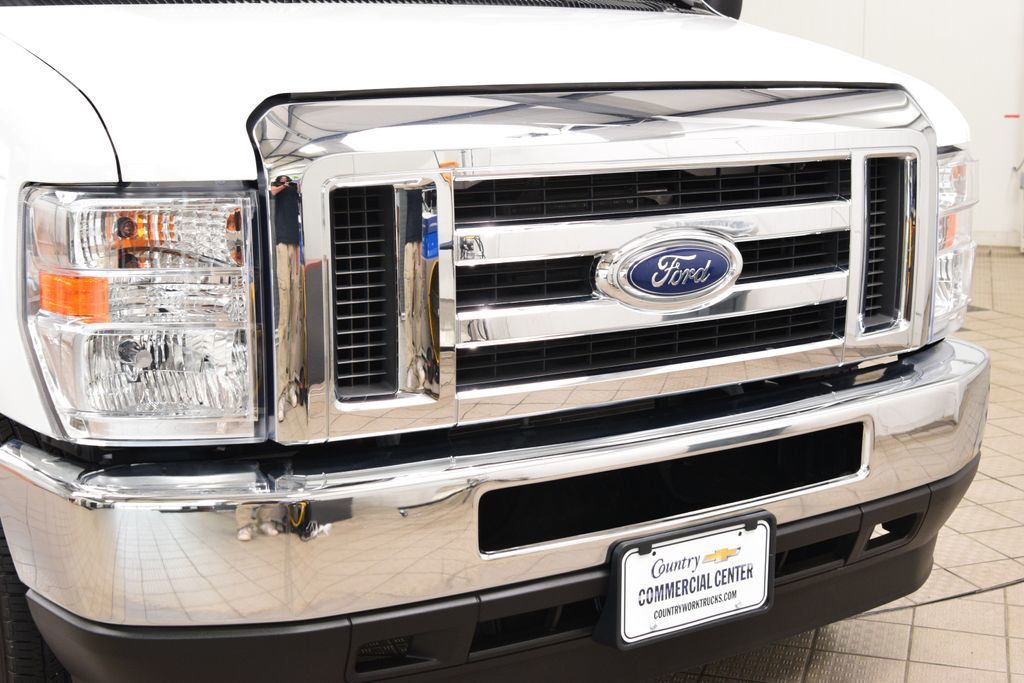 2023 Ford E-Series Cutaway E450 CUTAWAY * 7.3 V8 * DEJANA DURACUBE * 1 OWNER - 23042609 - 6