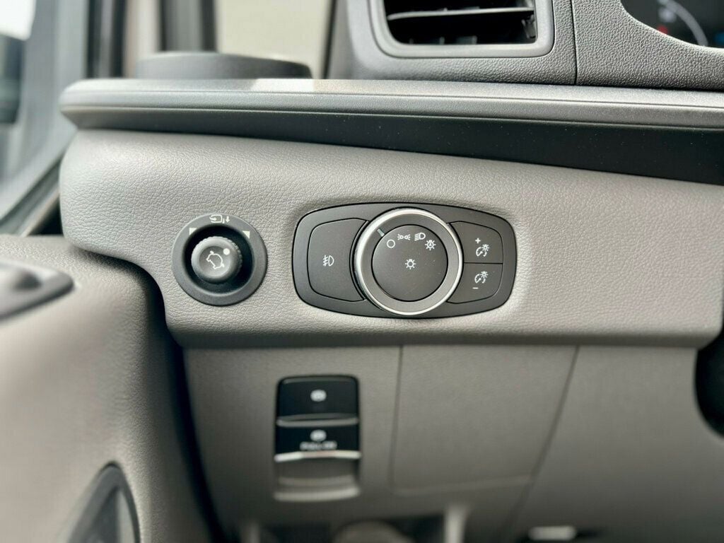 2023 Ford Transit photo 13