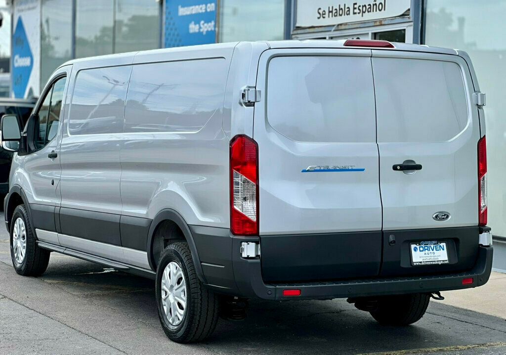 2023 Ford Transit photo 32