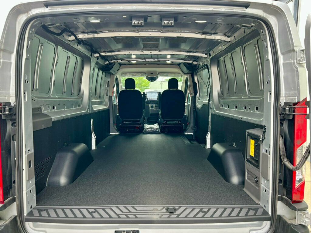 2023 Ford Transit photo 7