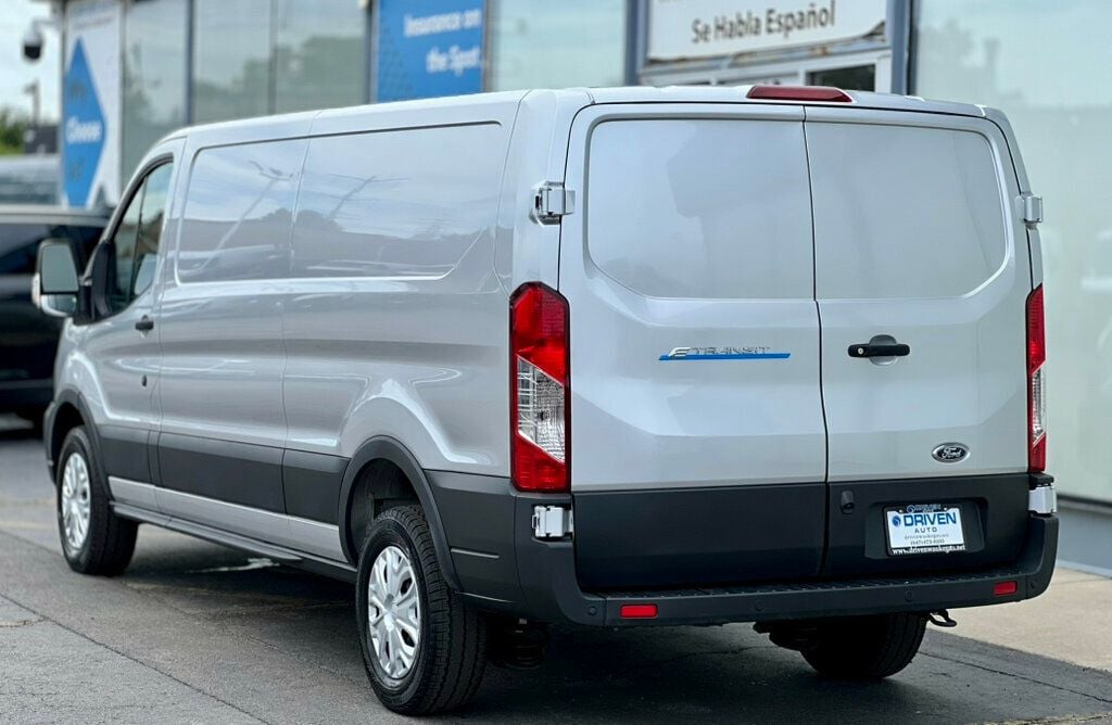 2023 Ford Transit photo 2