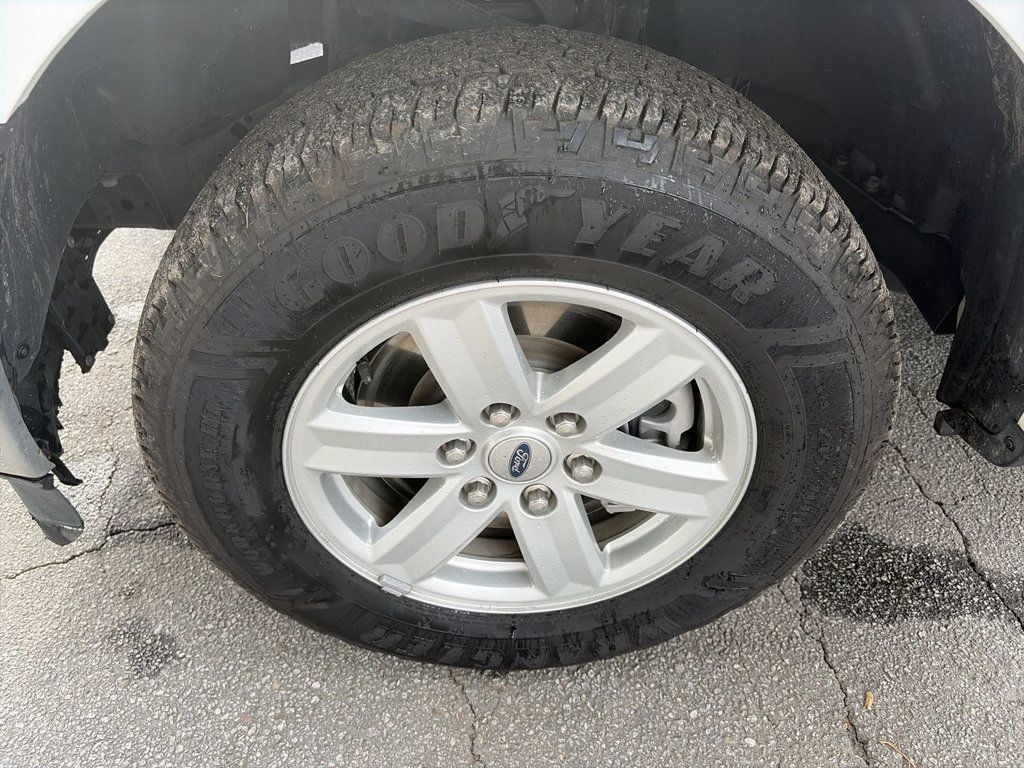 Ford F-150 photo 10
