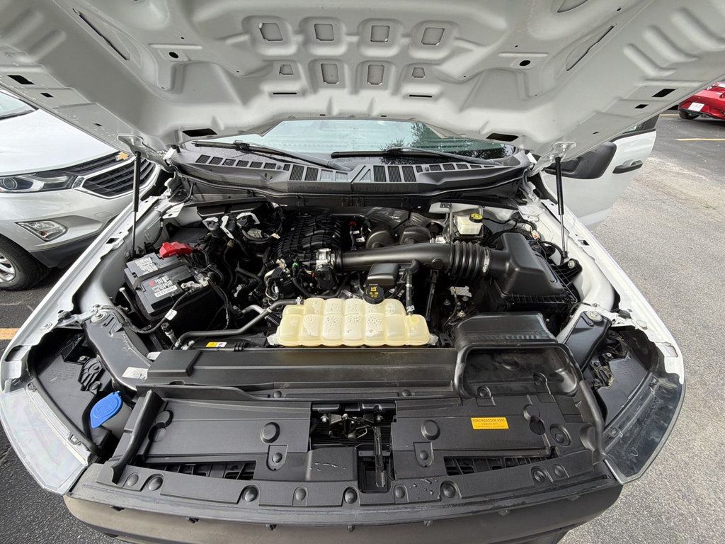 Ford F-150 photo 11