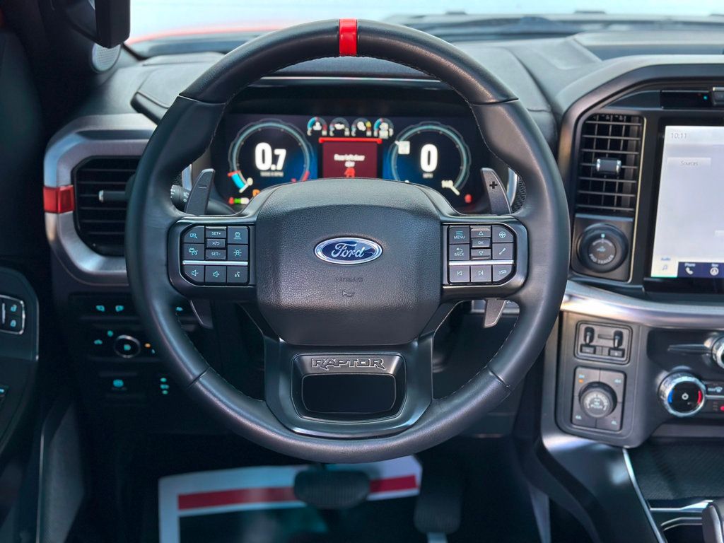 2023 Ford F-150 Raptor photo 25