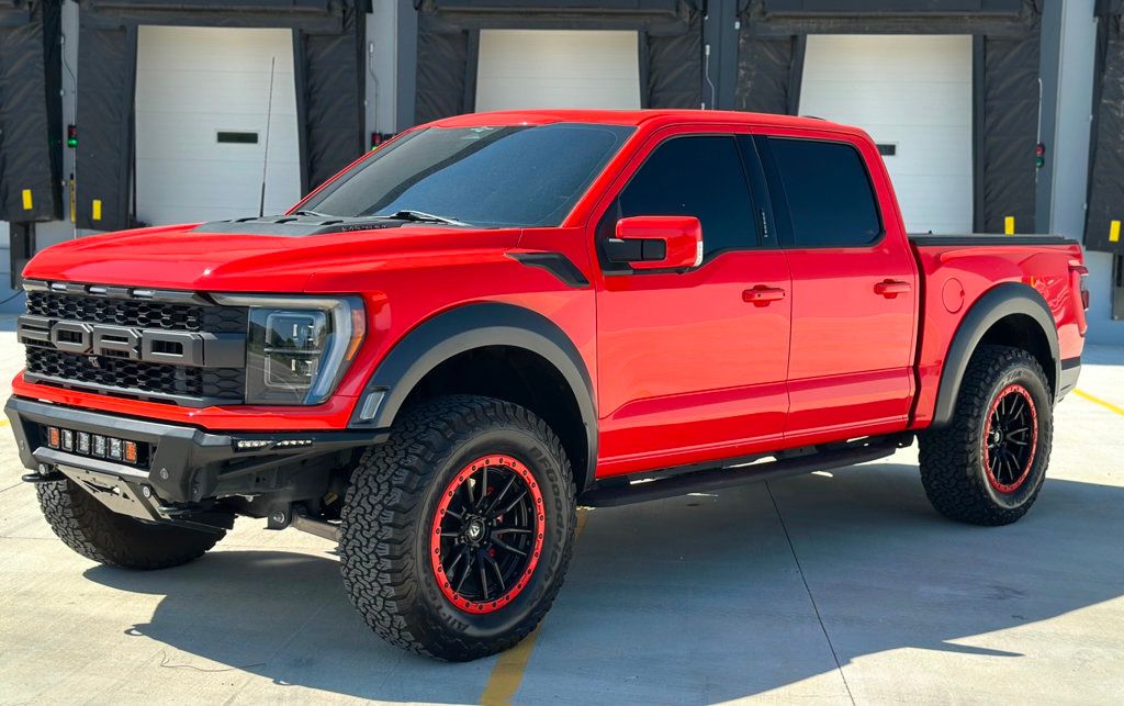 2023 Ford F-150 Raptor photo 3