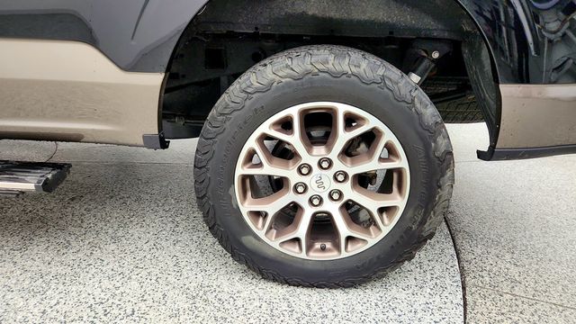 2023 Ford F-150 King Ranch 4WD SuperCrew 6.5' Box w/ PowerBoost, Moonroof & FX4 - 23035217 - 8