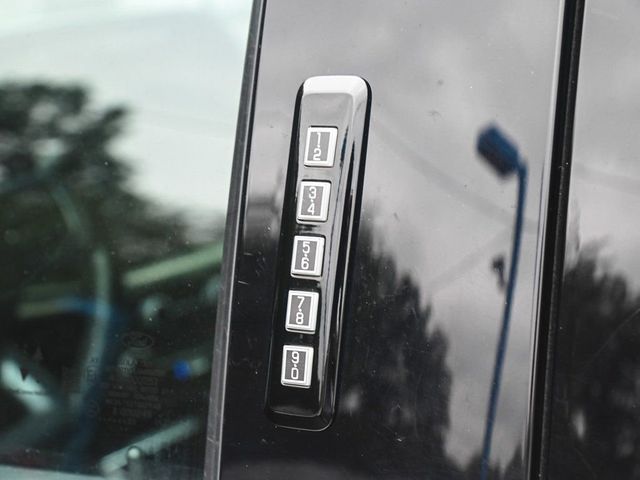 2023 Ford F-150 Lariat - 23006674 - 36