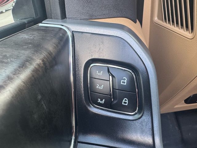 2023 Ford F-150 Lariat - 23061913 - 18